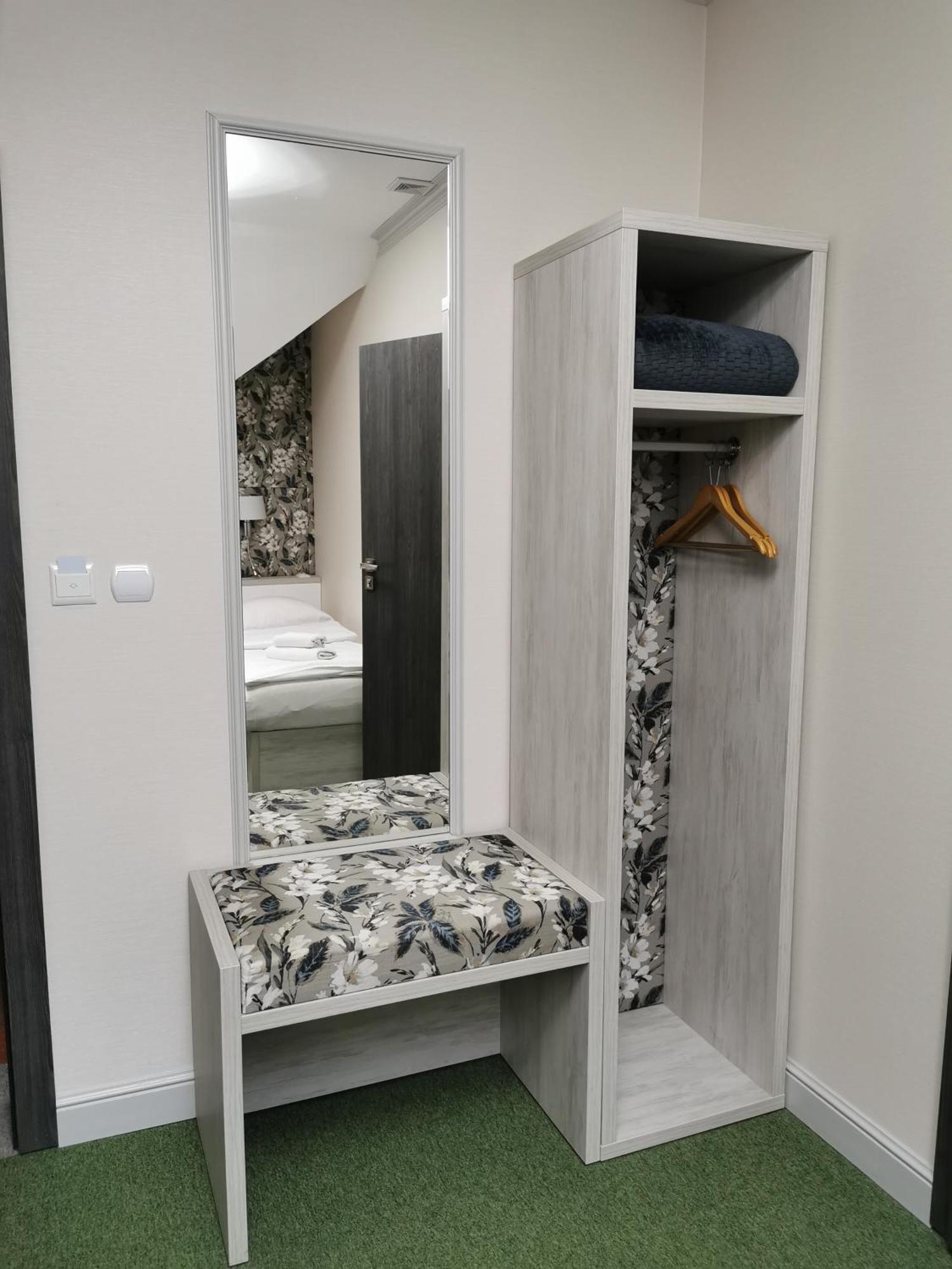 Pod Pieprzowkami Guest house Zalesie Gorzyckie